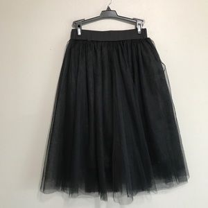 Black tulle skirt (midi)